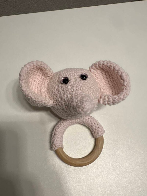Gehäckelter Elefant an Beissring
