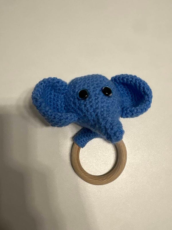 Gehäckelter Elefant an Beissring