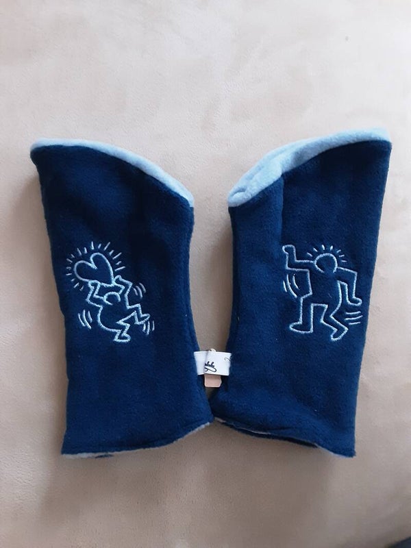 Pensée pour Keith Haring en bleu marine et bleu clair