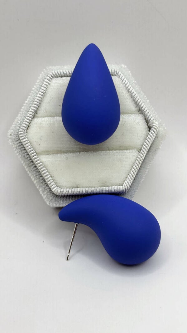 Matte druppels blauw