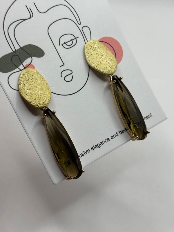 Bruingrijze druppels