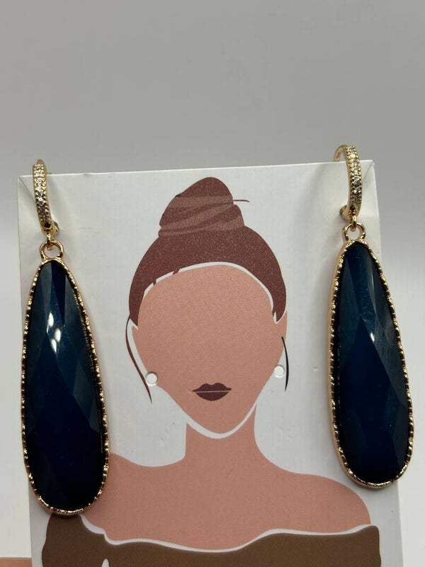 Donkerblauwe druppels