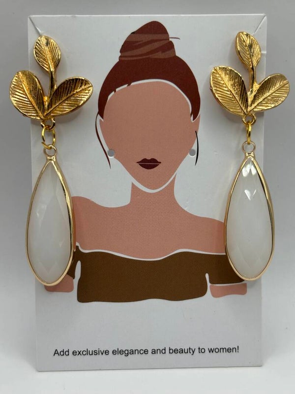 Witte druppels met blaadjes