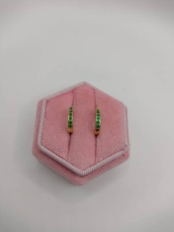 Hoops small groene steentjes