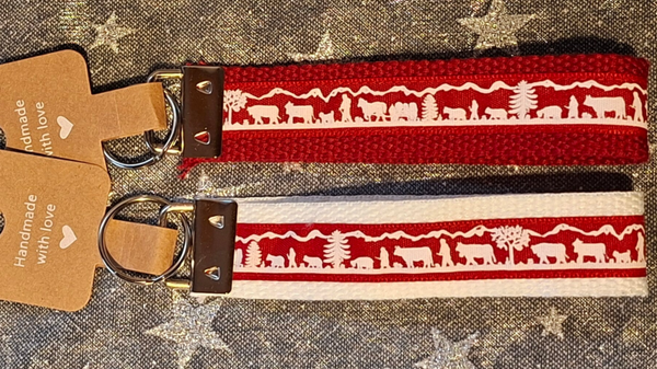 Schlüsselanhänger Scherenschnitt Rot/Weiss