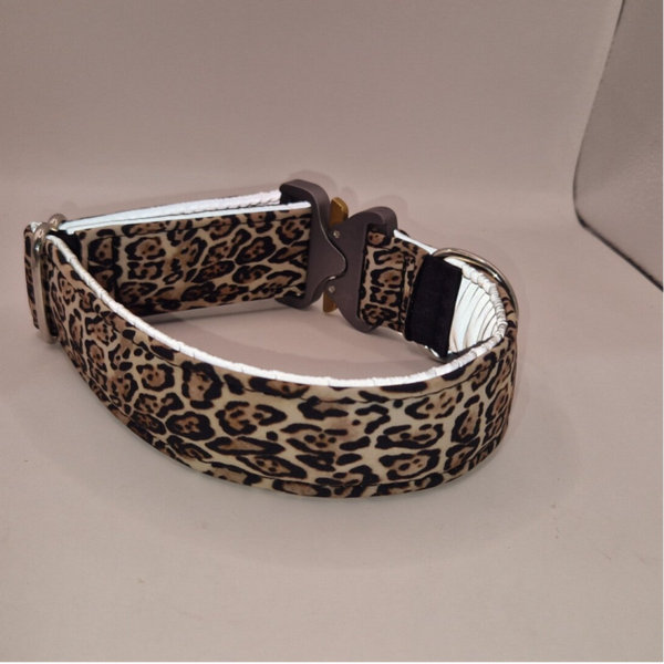 Halsband-leo reflektor