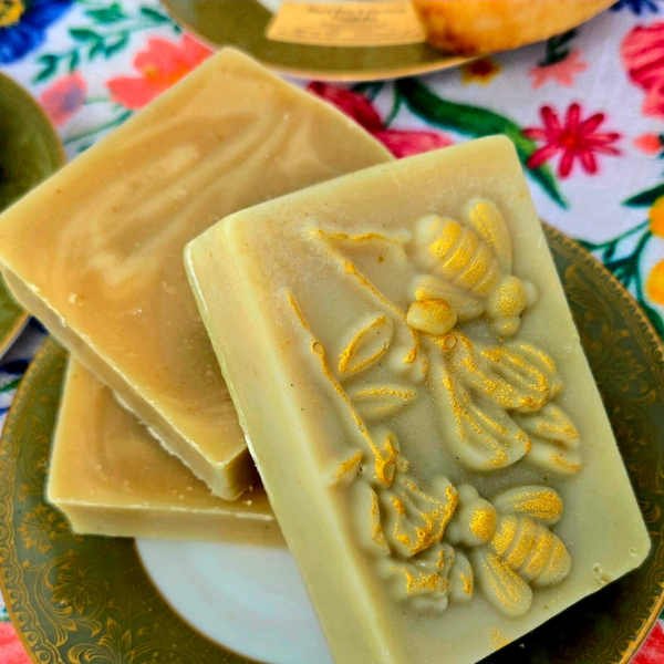 Green Tea & Persimmon Deodorizing Soap