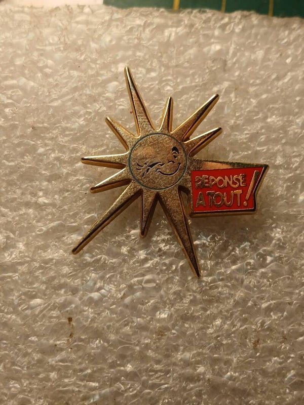Pin's Réponse à Tout - Soleil
