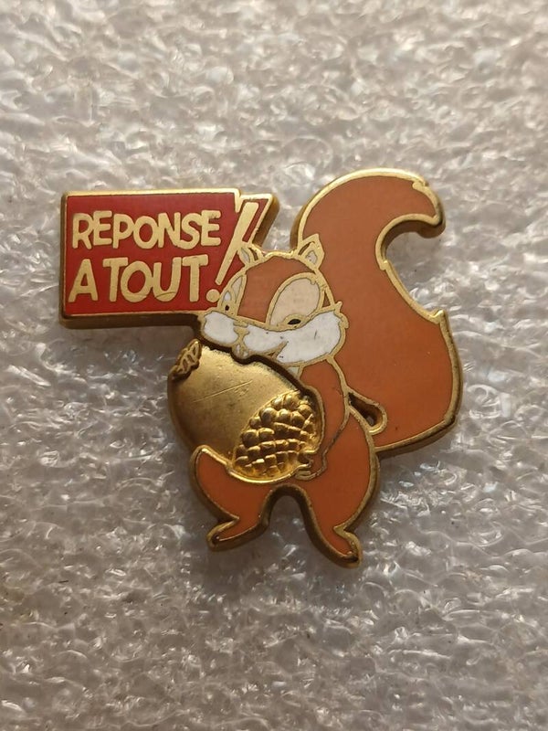 Pin's Réponse à Tout - Écureuil