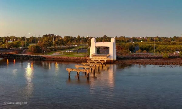 Sunrise at Bramble Bay & Hornibrook Highway