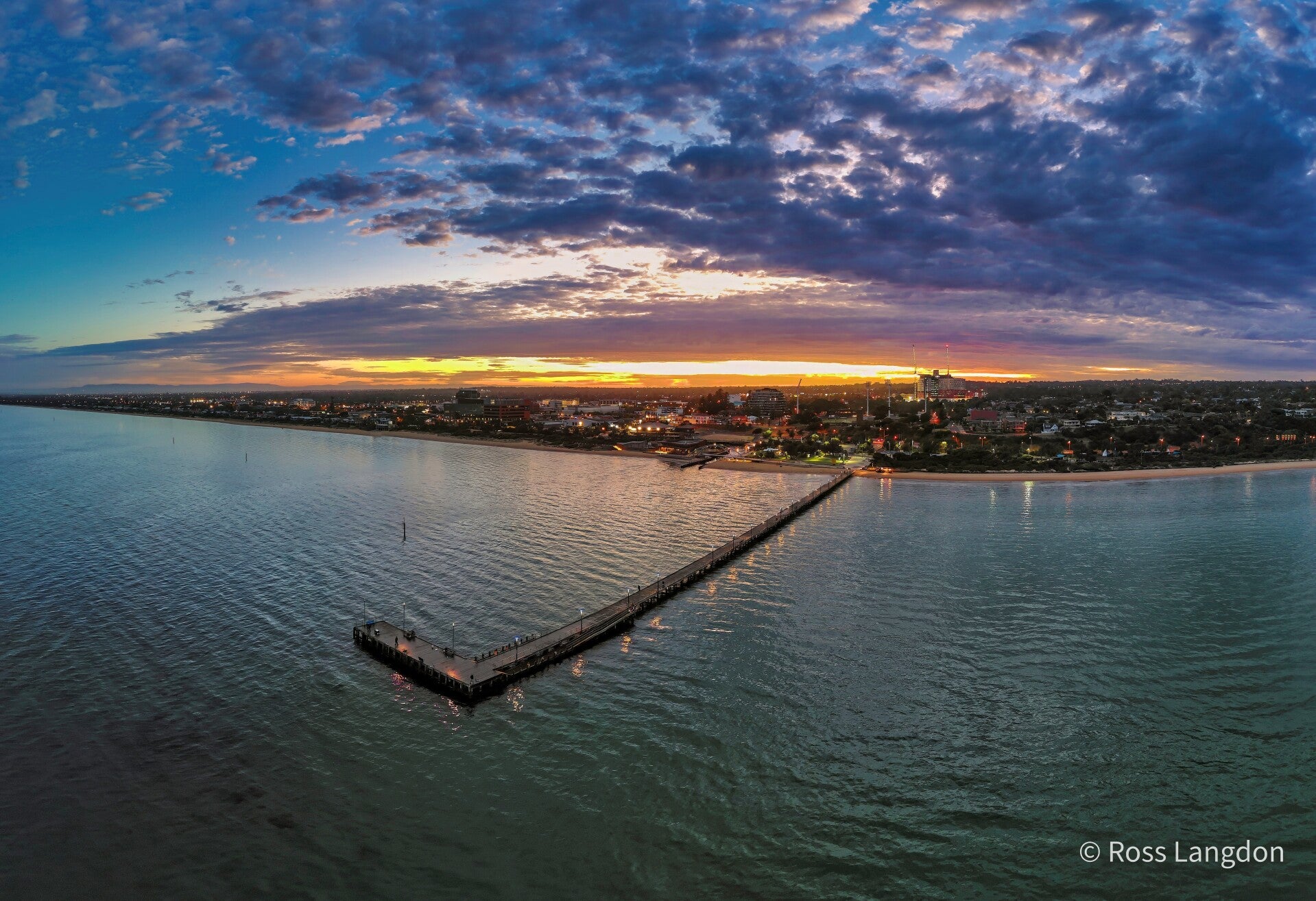 Sunrise at Frankston Pier