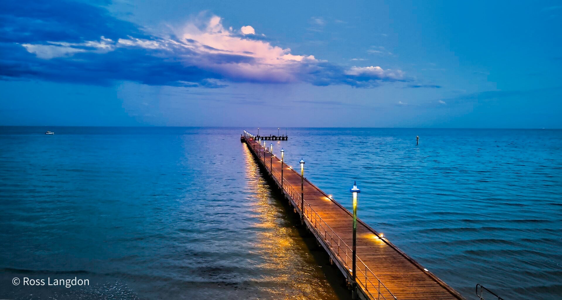Sunrise at Frankston Pier
