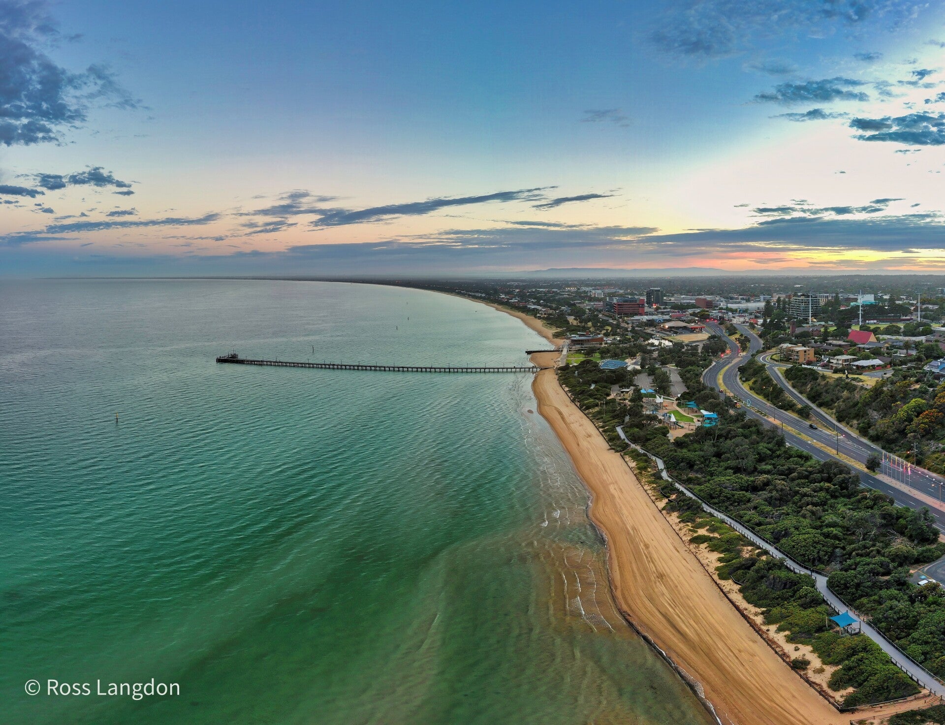Sunrise at Frankston Pier