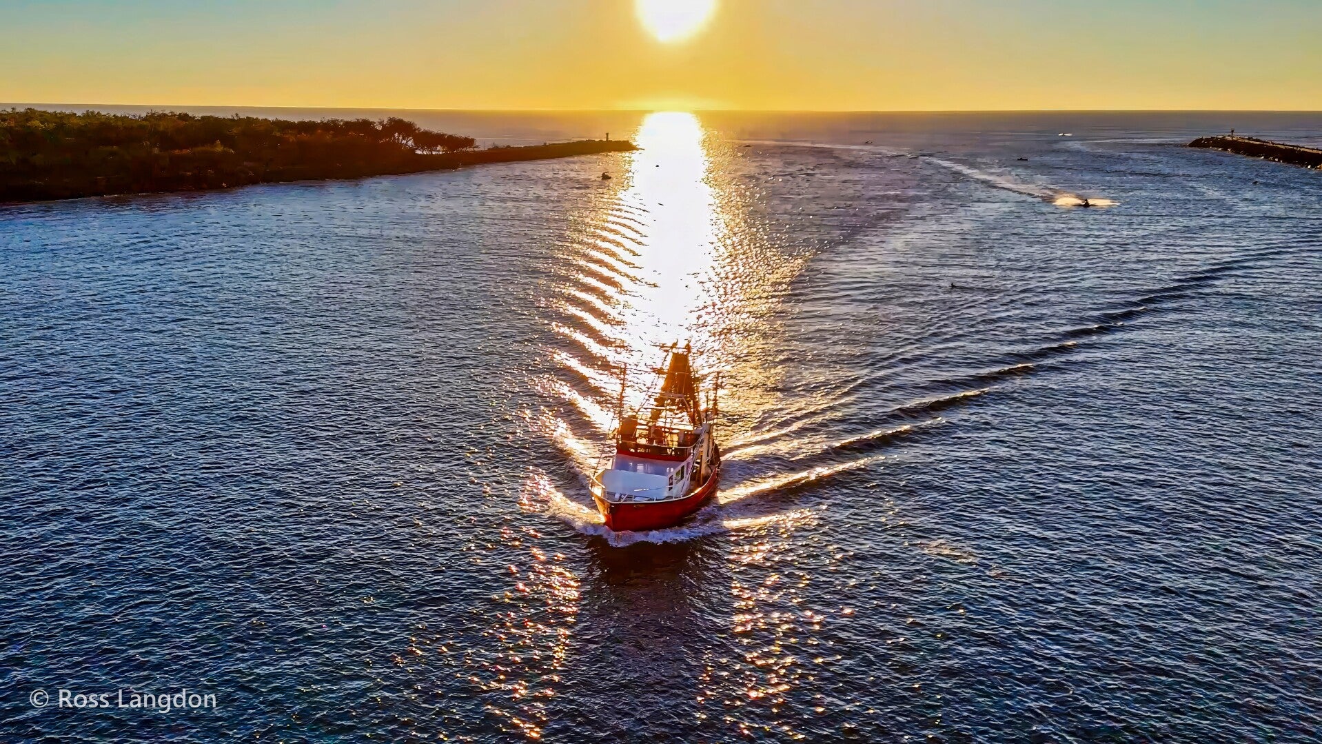 Gold Coast Seaway & Gold Coast Broadwater