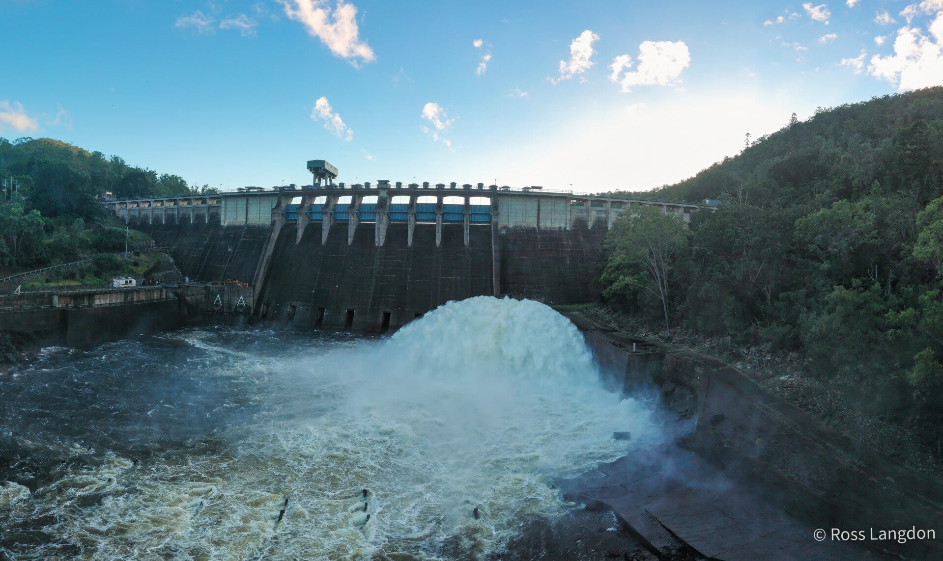 Morning at Lake Somerset & Somerset Dam