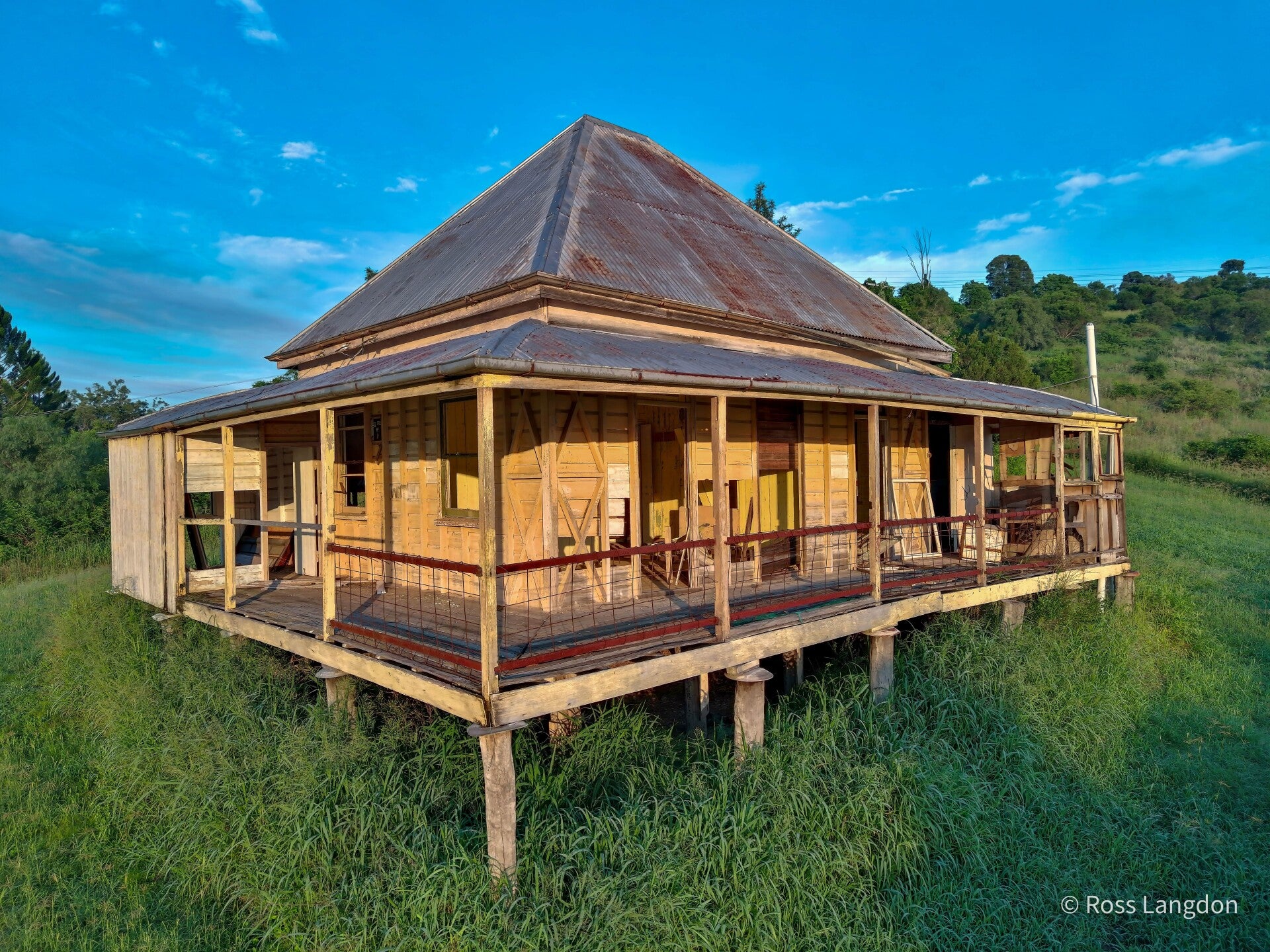Early morning at Lake Wyaralong