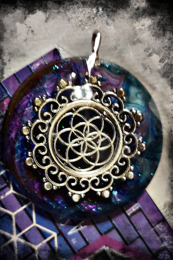 Round Sacred Seed Flower of Life Custom Resin Pendant Necklace Charm