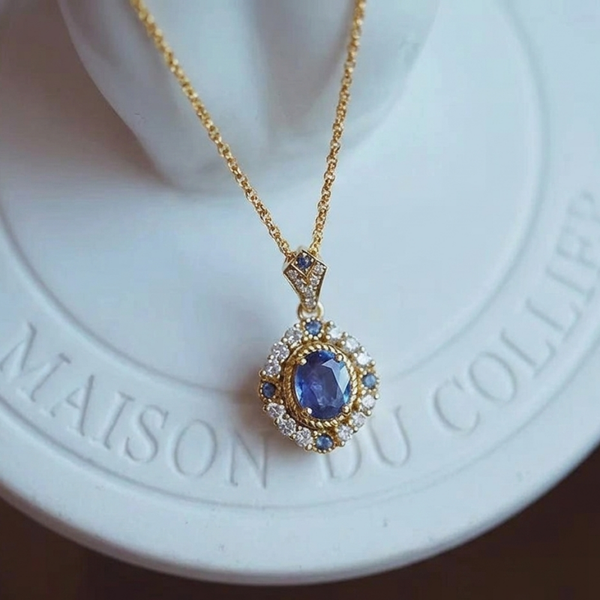 Collier Étoile d’Azur – Pendentif étoile bleue, acier inoxydable – Bijou céleste