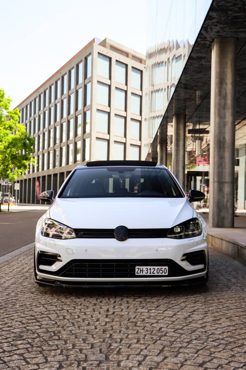 golf7r_front-standard.jpg