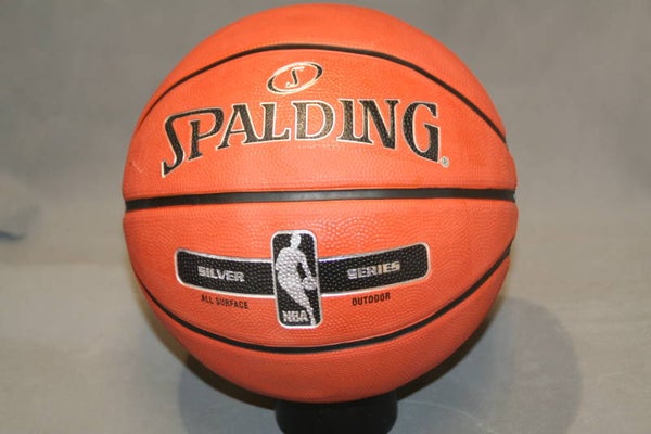 Spalding bal new!!!