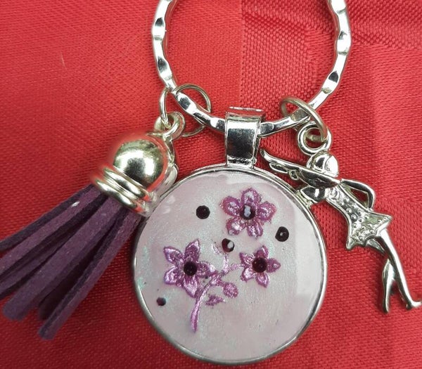 Sleutel- en tas-hanger "Lilac Fairy"