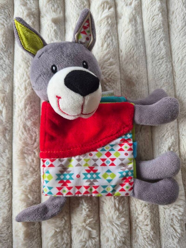 Livre tissu : Le loup vertbaudet