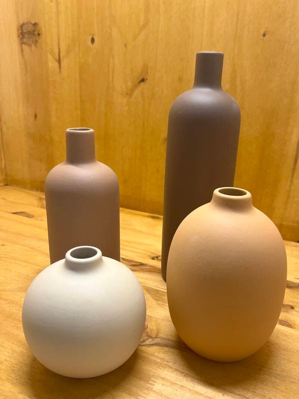 4 vases décoratifs