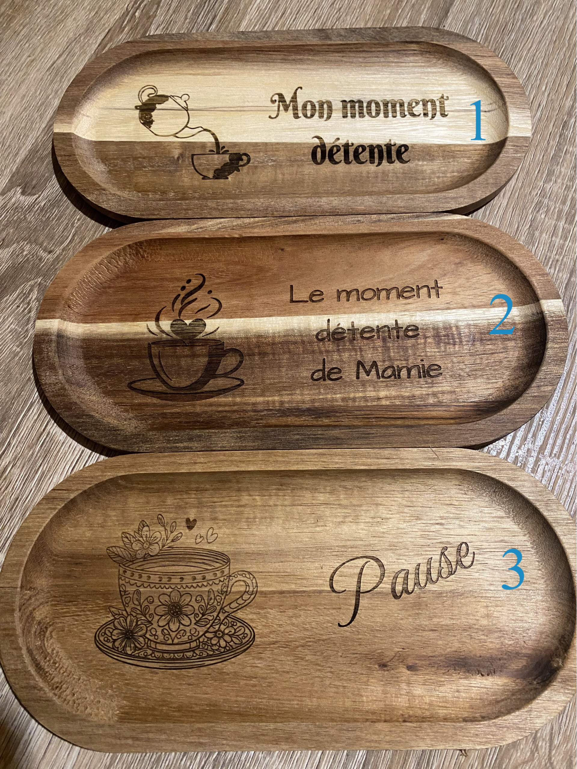 plateau à café et gourmandises