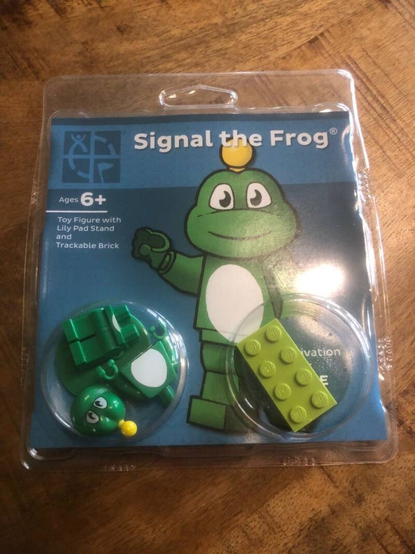 Signal the Frog Lego Geocaching HQ
