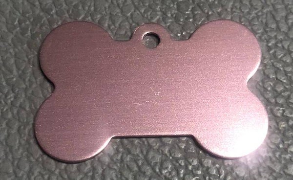 Hangertje bone tag licht roze