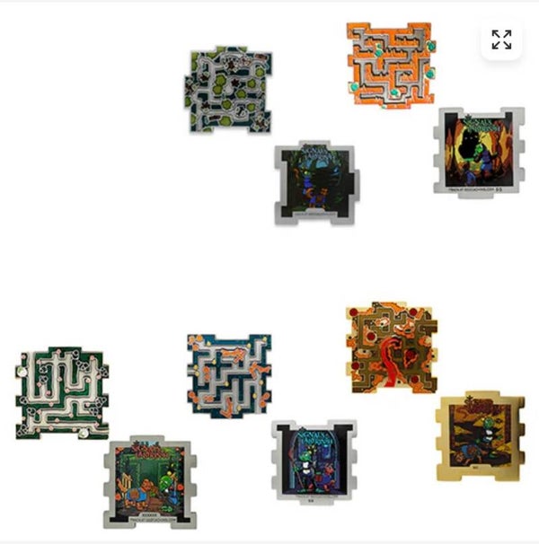 Signal's Labyrinth Set: 5 Geocoins HQ