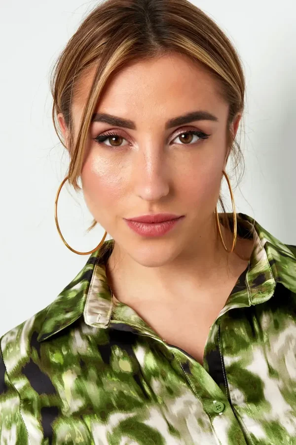 Basic Hoop earrings Medium met clipsluiting, diameter 8 cm