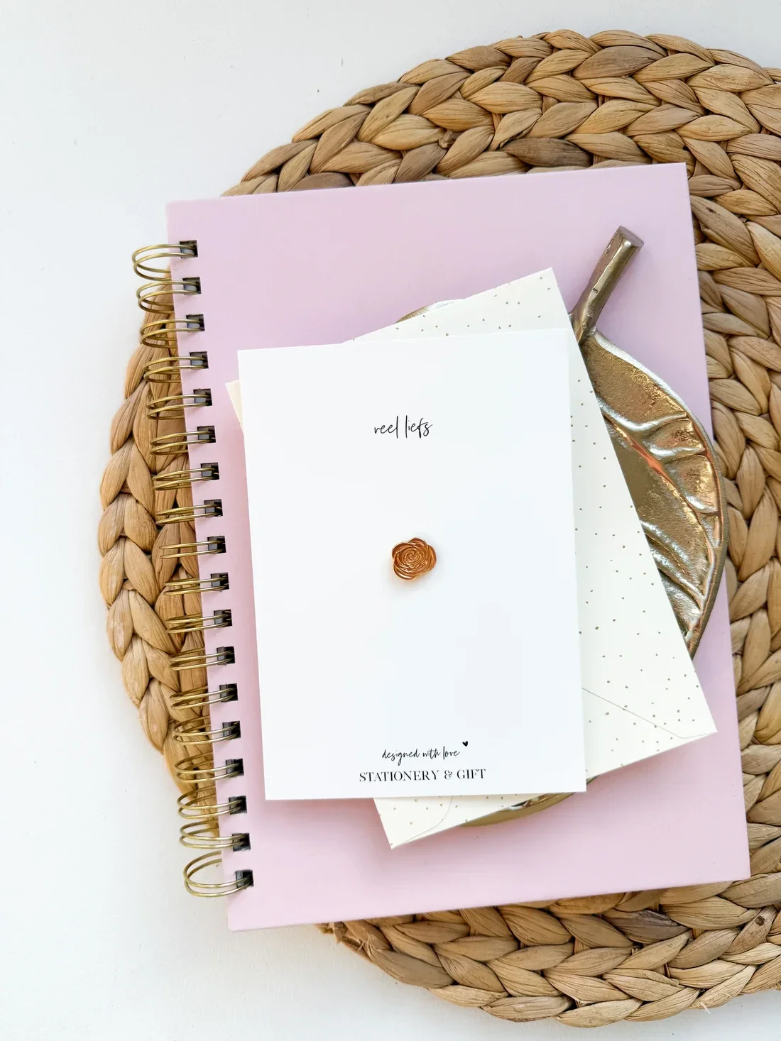 PIN | Veel liefs | Roos ( met envelop)