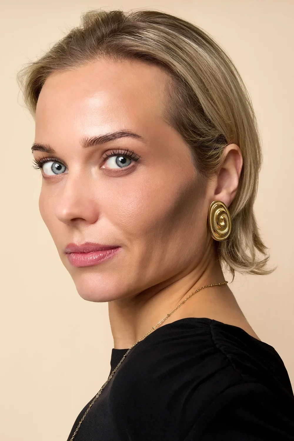 Stainless steel oorbellen goudkleurig onregelmatige vorm