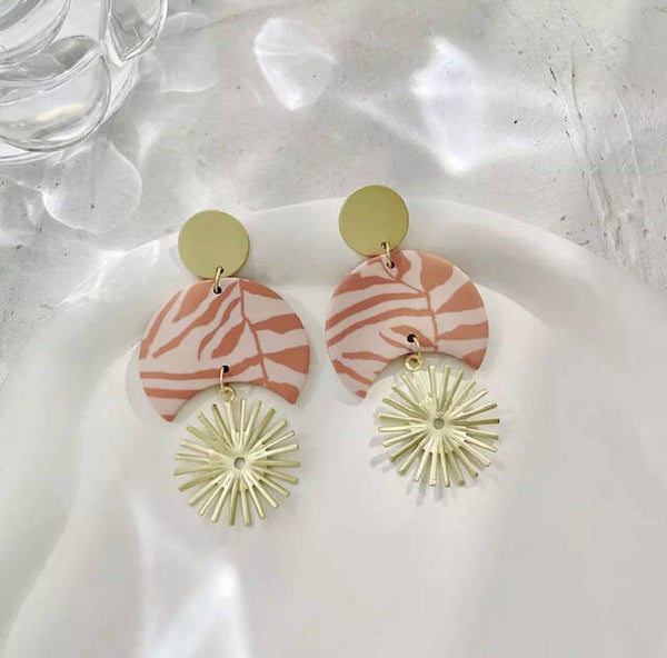 Elegance - lichtgewicht handgemaakte polymer klei oorbellen goud of zilverplated