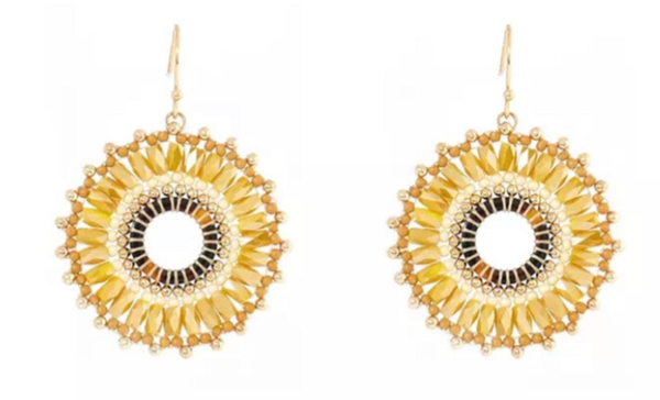 Oorbellen statement miyuki kraaltjes, beige met goud