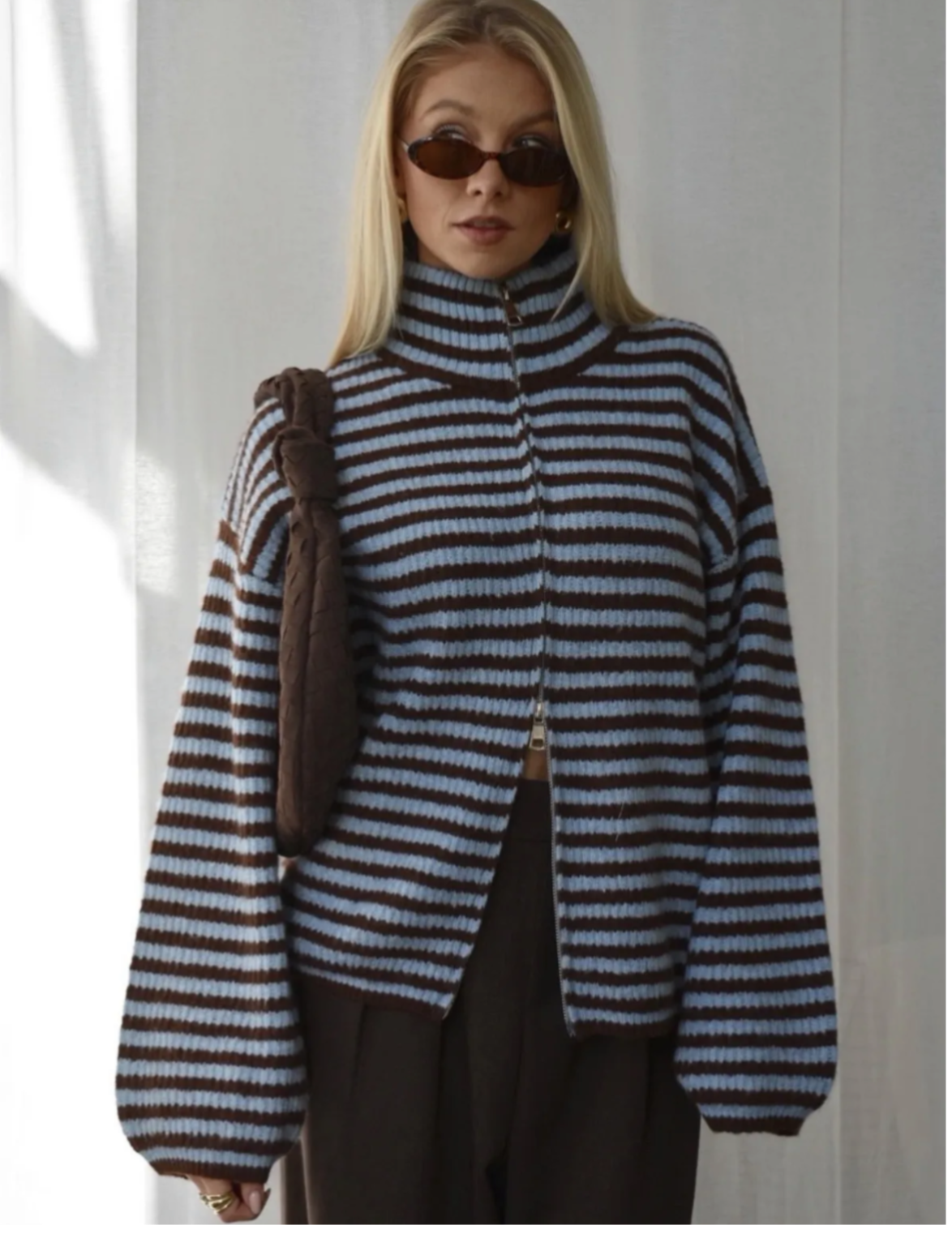 Vest met rits en uitlopende mouwen blauw