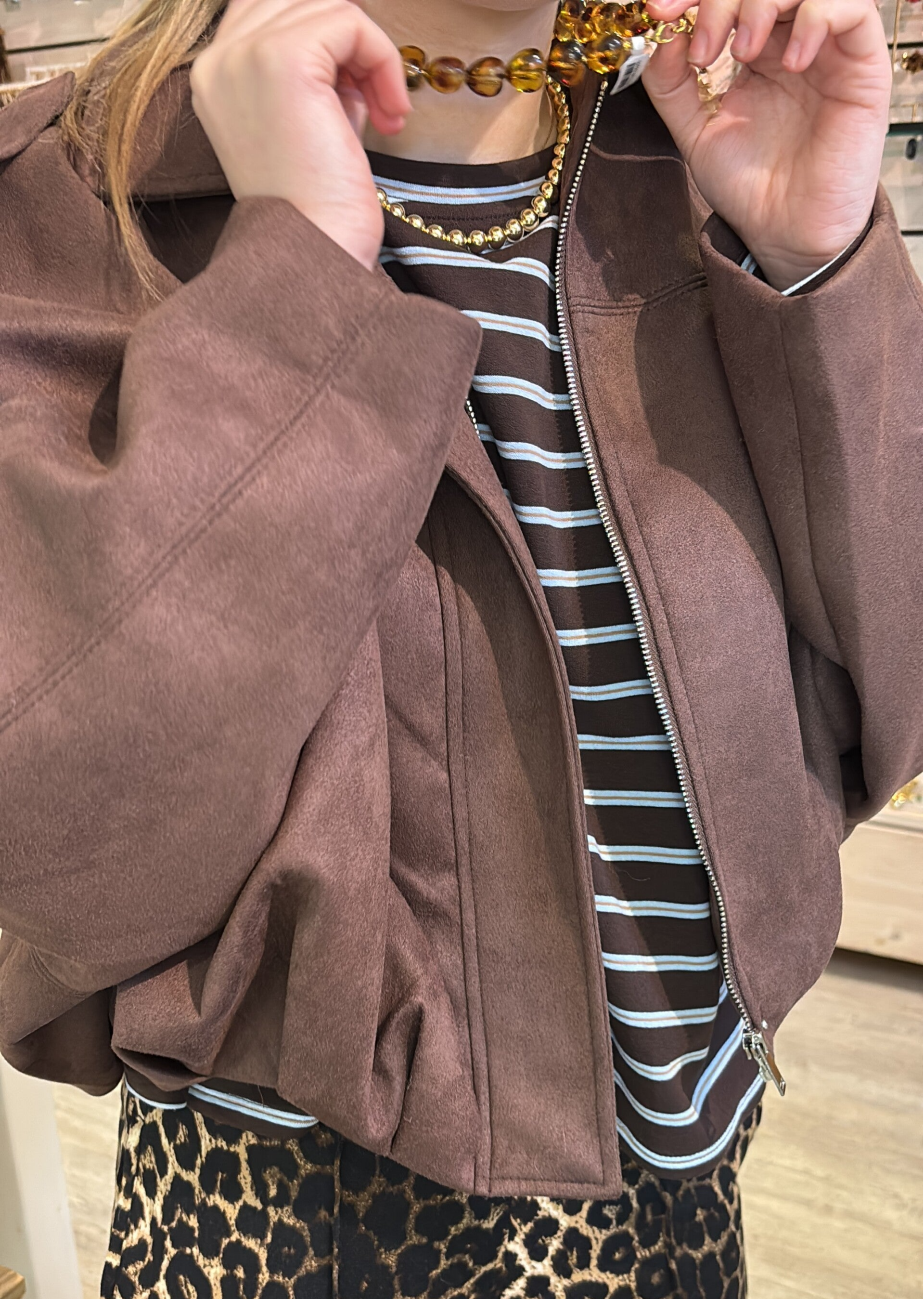 Bruin suedine jasje in 3 maten