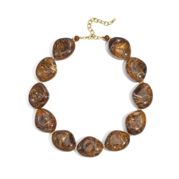 Acryl kralenkettingen in het bruin en rood