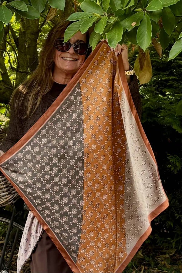 Be-Witched - mini sjaal