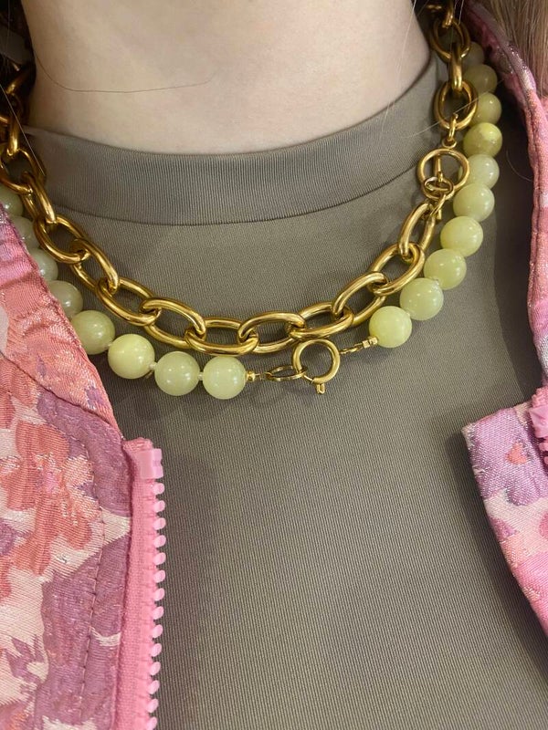 Beauty’s jewelry - big bold necklace