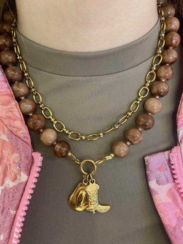 Beauty’s jewelry - big bold necklace
