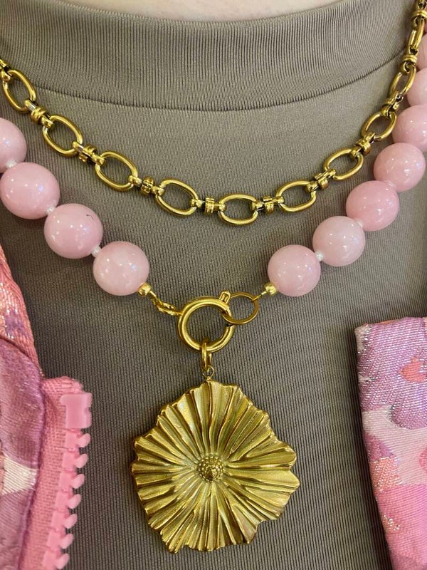 Beauty’s jewelry - big bold necklace