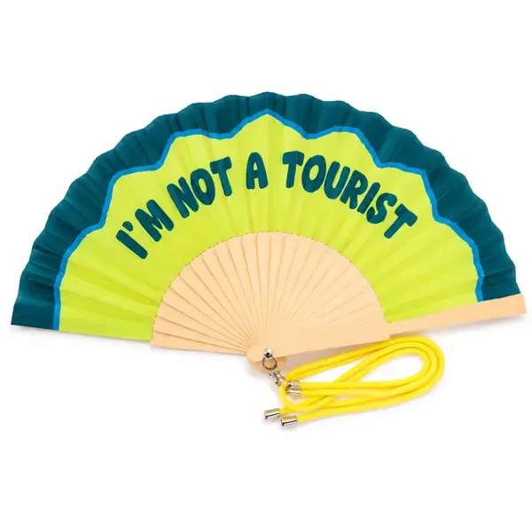 Waaier met leuke opdruk - I’m not a tourist
