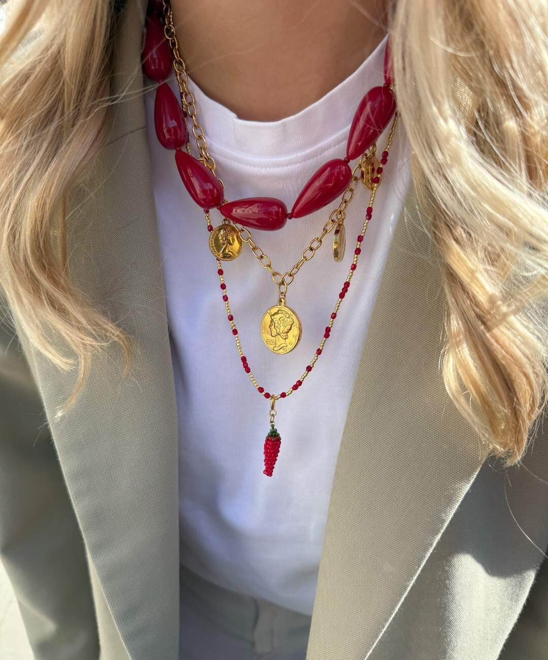 Le Veer - Halo Necklace red