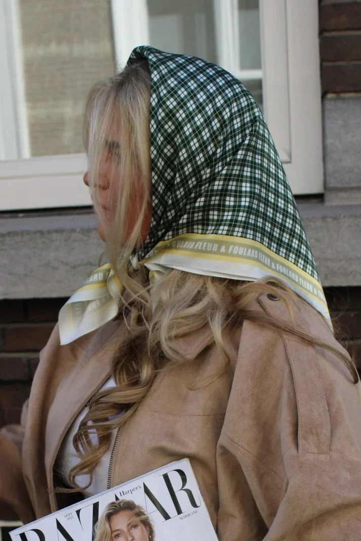 Fleur & Foulard - 100% Twill Zijde sjaaltje - Scarf double check