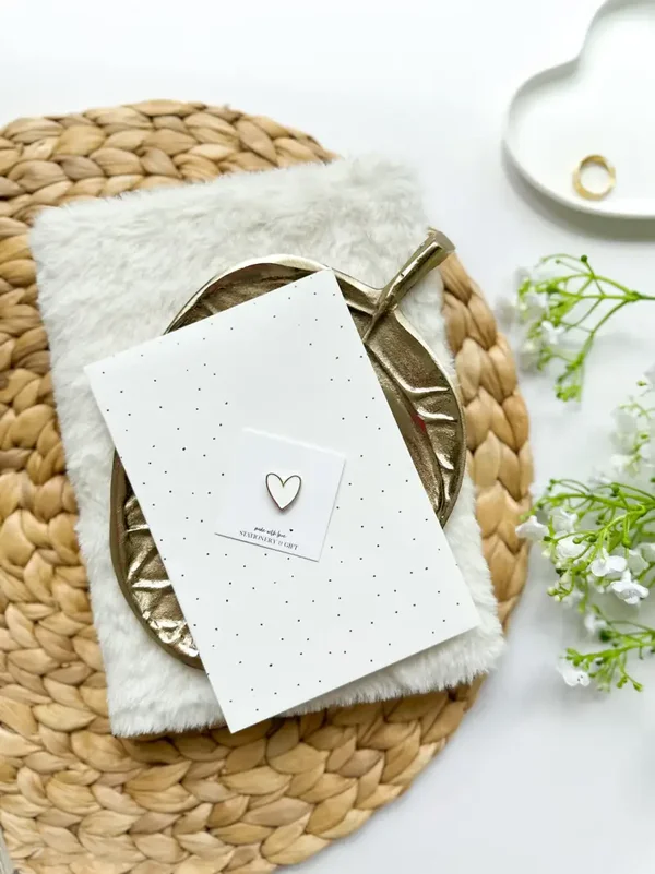 Pin | Mini hartje van goud | Wit