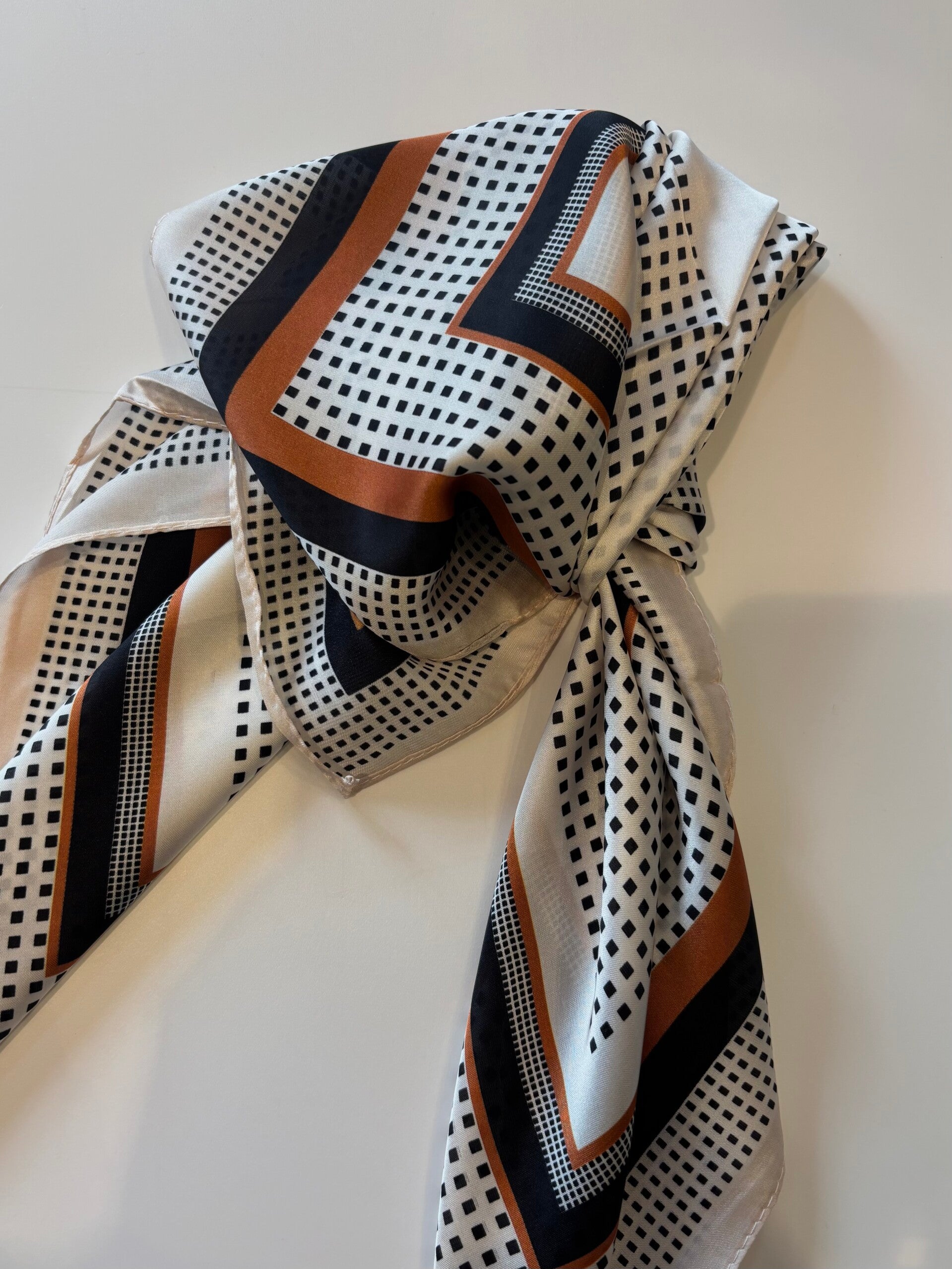 Rosine viscose sjaaltje in prachtige mode tinten