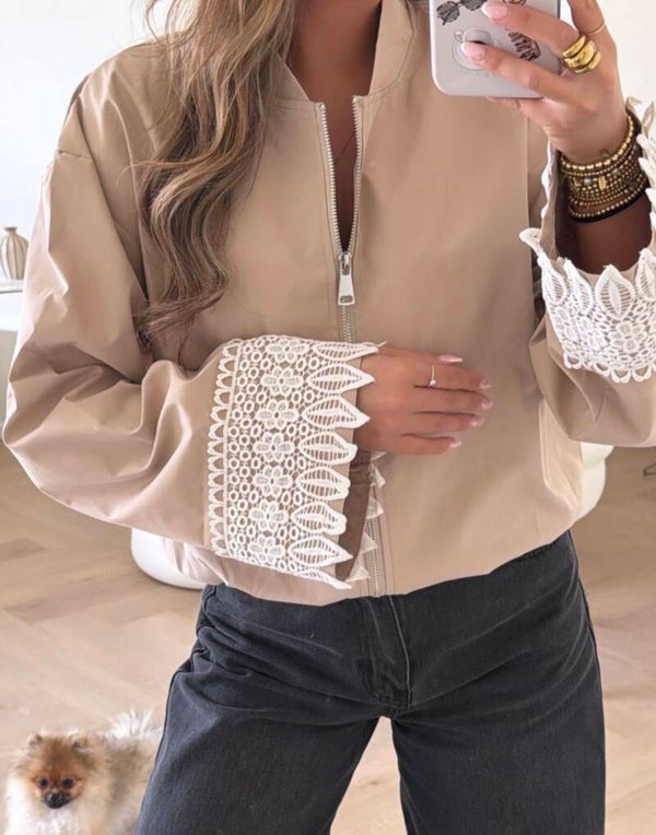 Ballonjasje met kant in beige of bruin, 2 maten