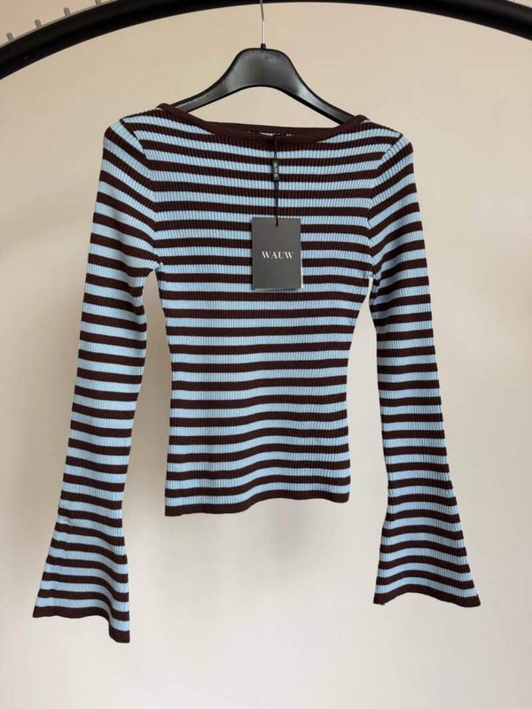Longsleeve met boothals en vlindermouwtjes blauw